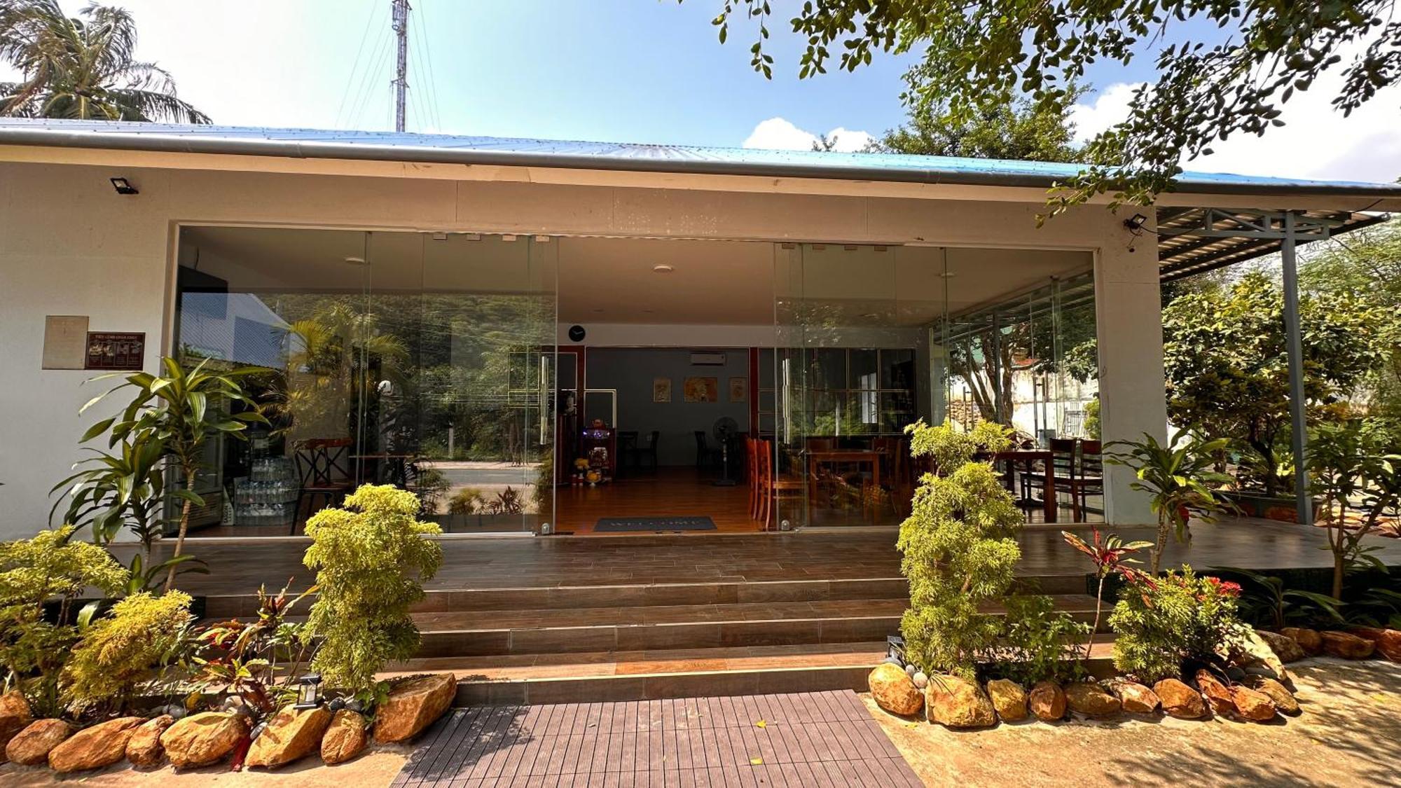 Bungalow Hotel Chi Khu Co Ong المظهر الخارجي الصورة